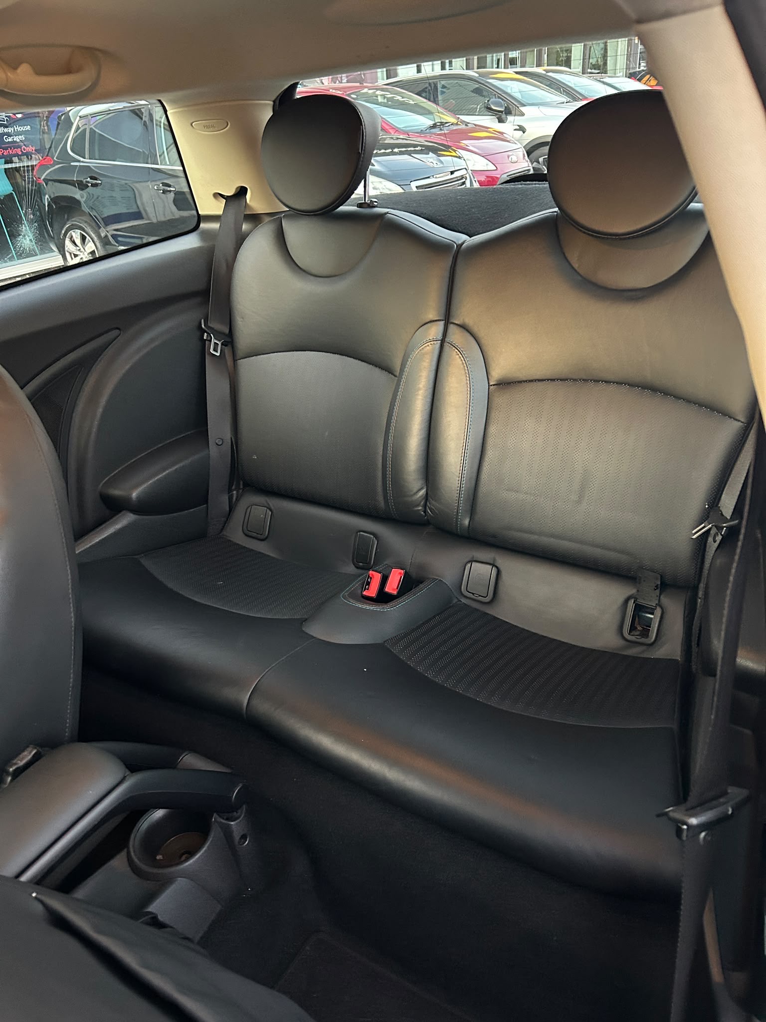 2013 Mini Hatch thumbnail 12